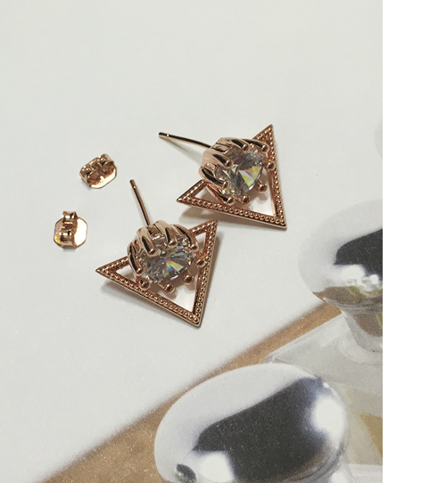 triangle pointed earring [로즈골드] silver 92.5 post