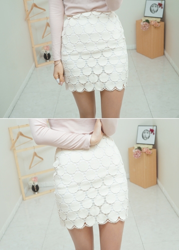 Bubble lace skirt
