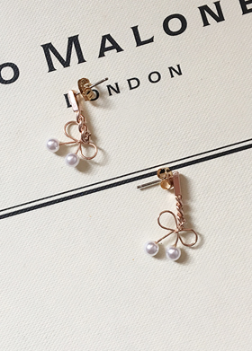 Ribbon pearl earrings